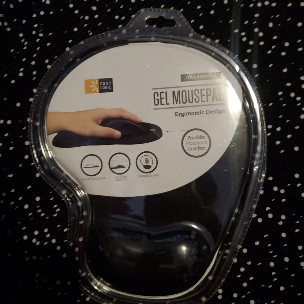 Black Gel Mousepad / Universal / Ergonomic Design / Case Logic